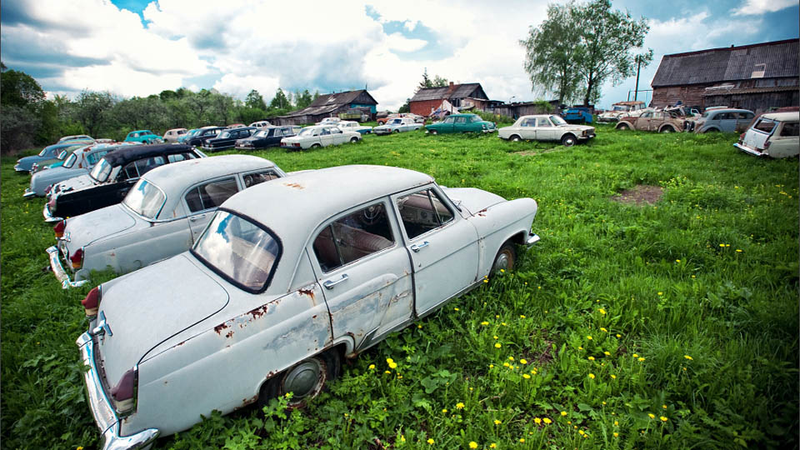 Illustration for article titled Amazing pictures of an outdoor Russian car museum